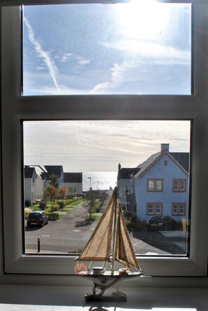 Interior - Forth View- stylish upper apartment with sea views (Anstruther)