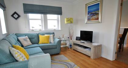 The Neuk- contemporary coastal apartment