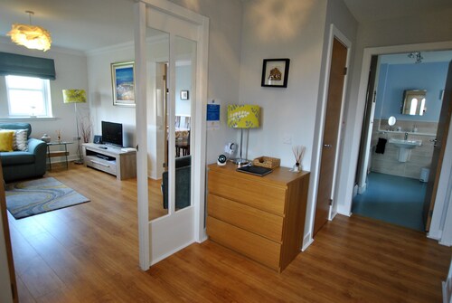 The Neuk- contemporary coastal apartment