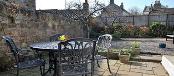 Wood's Neuk-stunning character cottage, East Neuk