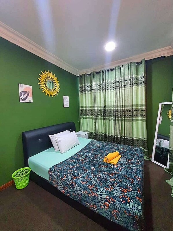 6 bedrooms, WiFi, bed sheets - Vip Unit Block F KK Times Square (KOTA KINABALU)
