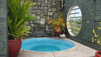 Outdoor pool, pool loungers