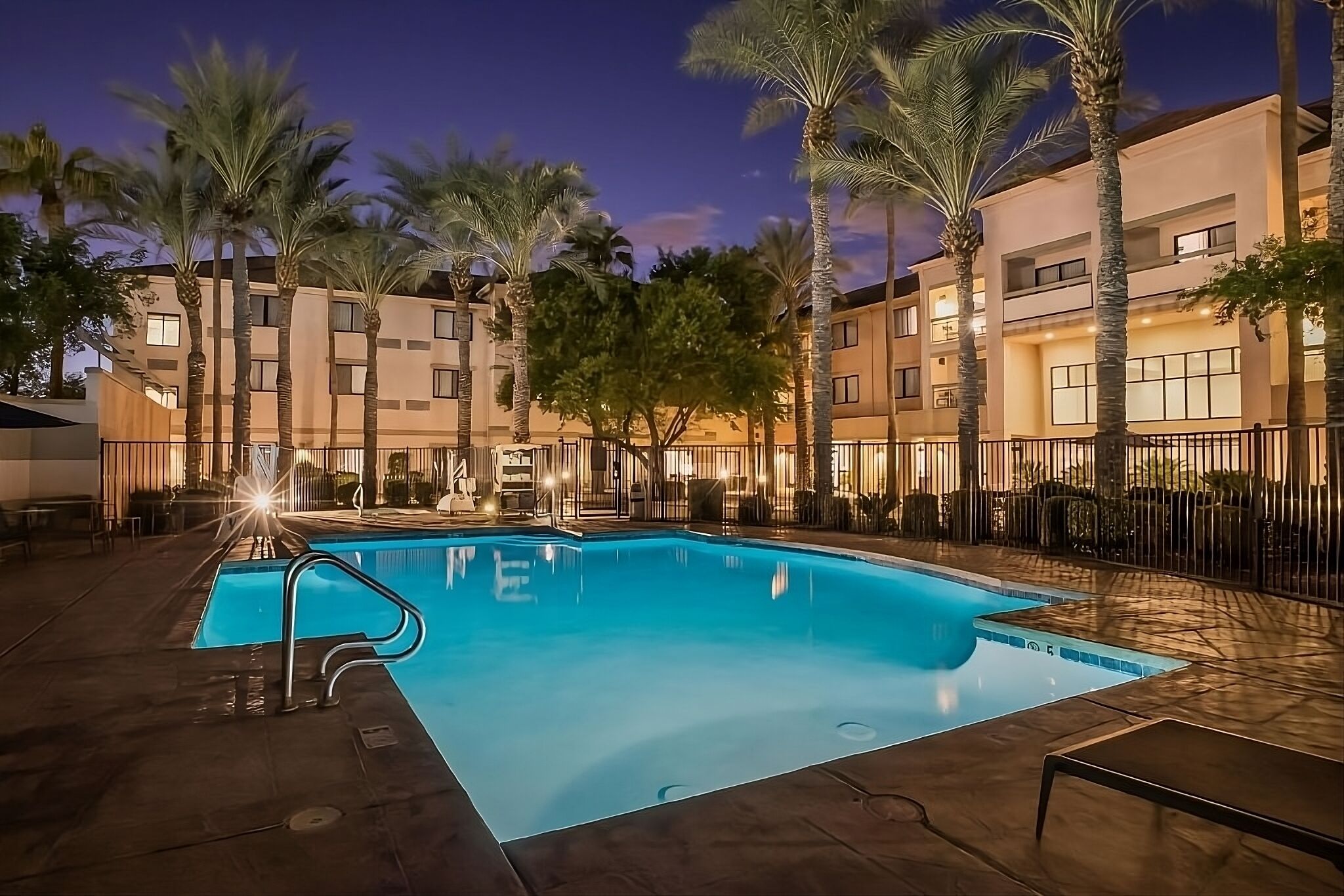 Desert Botanical Garden Tour! THREE Convenient Units, Onsite Pool, Pet-friendly!