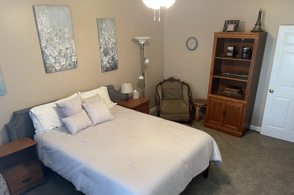 Jana Retreat 3 BR/ 2 Bath Pool