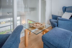 TV connectée de 32 pouces avec chaînes par câble, télévision