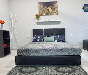 2 bedrooms, Internet, bed sheets