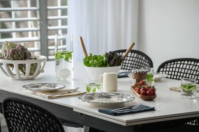 Ramat Hasharon Chic Peaceful Stay