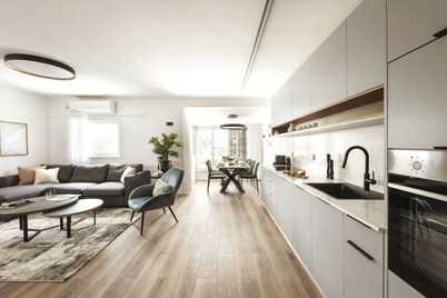 Ramat Hasharon Chic Peaceful Stay