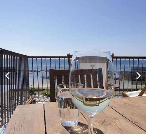 Stunning Compact Apartment Just Outside Looe