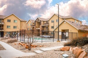Exterior - Redcliff Getaway, Ground floor condo with pool views (Moab)