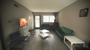 Unclassified image, 4 of 20, button - East Dallas Paradise Getaway (Dallas)