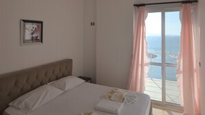 Private kitchen - Blue Bay Apartments (Sarandë)
