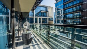Balcony - Aya - Impeccable 1BR Apartment with Balcony in City Walk (Dubai)