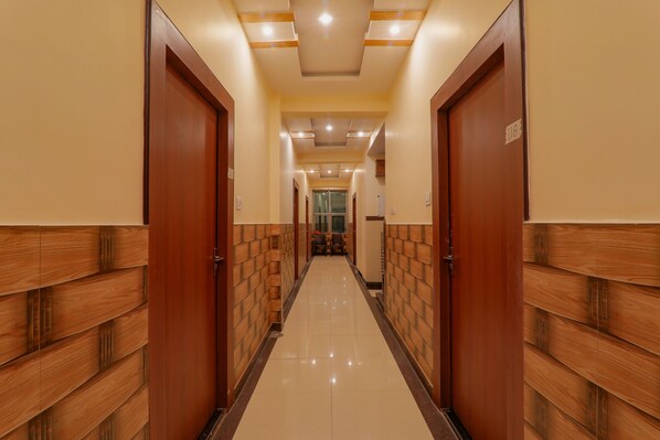 Lobby - Fabhotel Shree Galaxy (Kanpur)