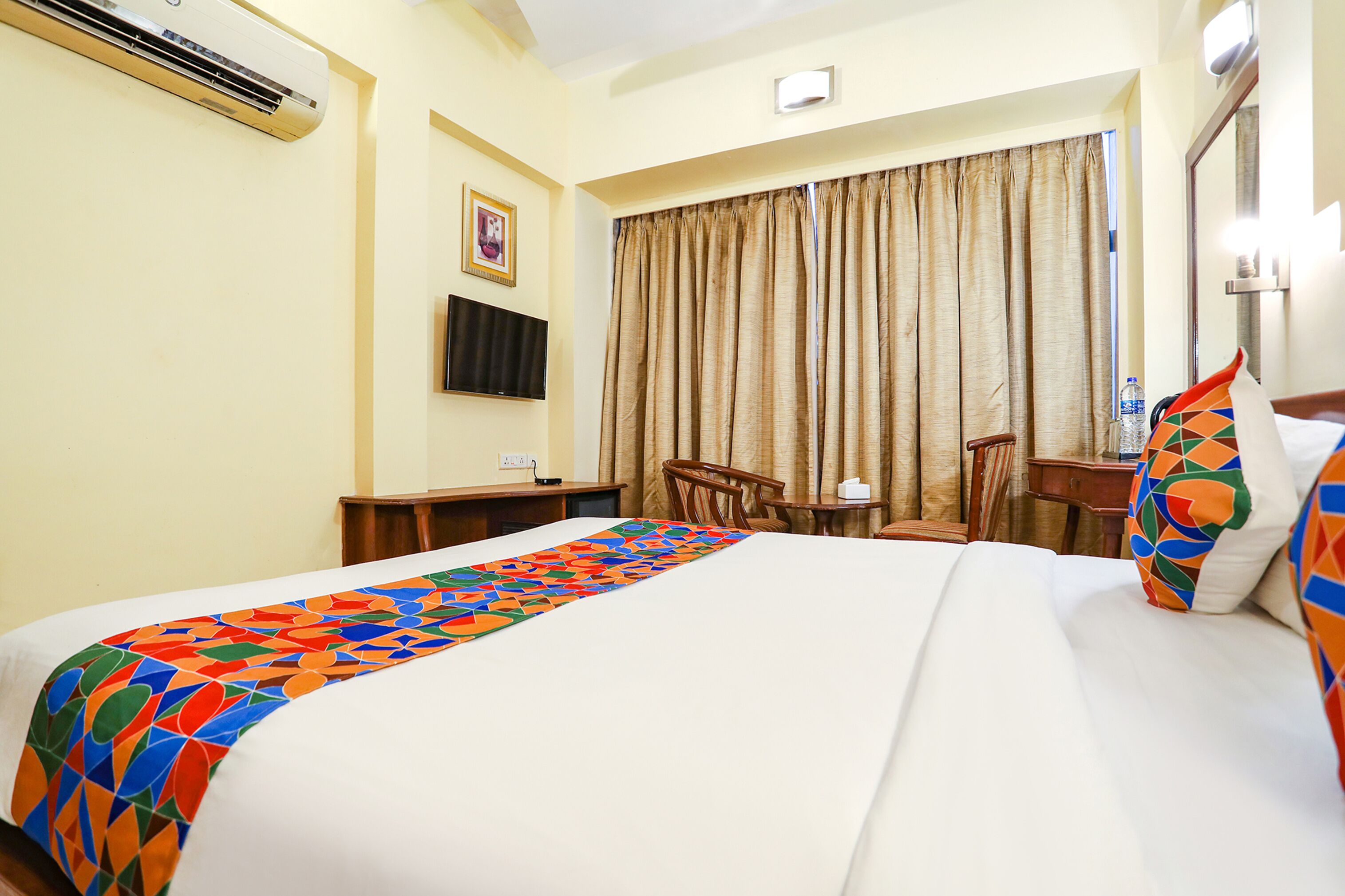 Photo - FabHotel Shubhangan - Nr Bandra