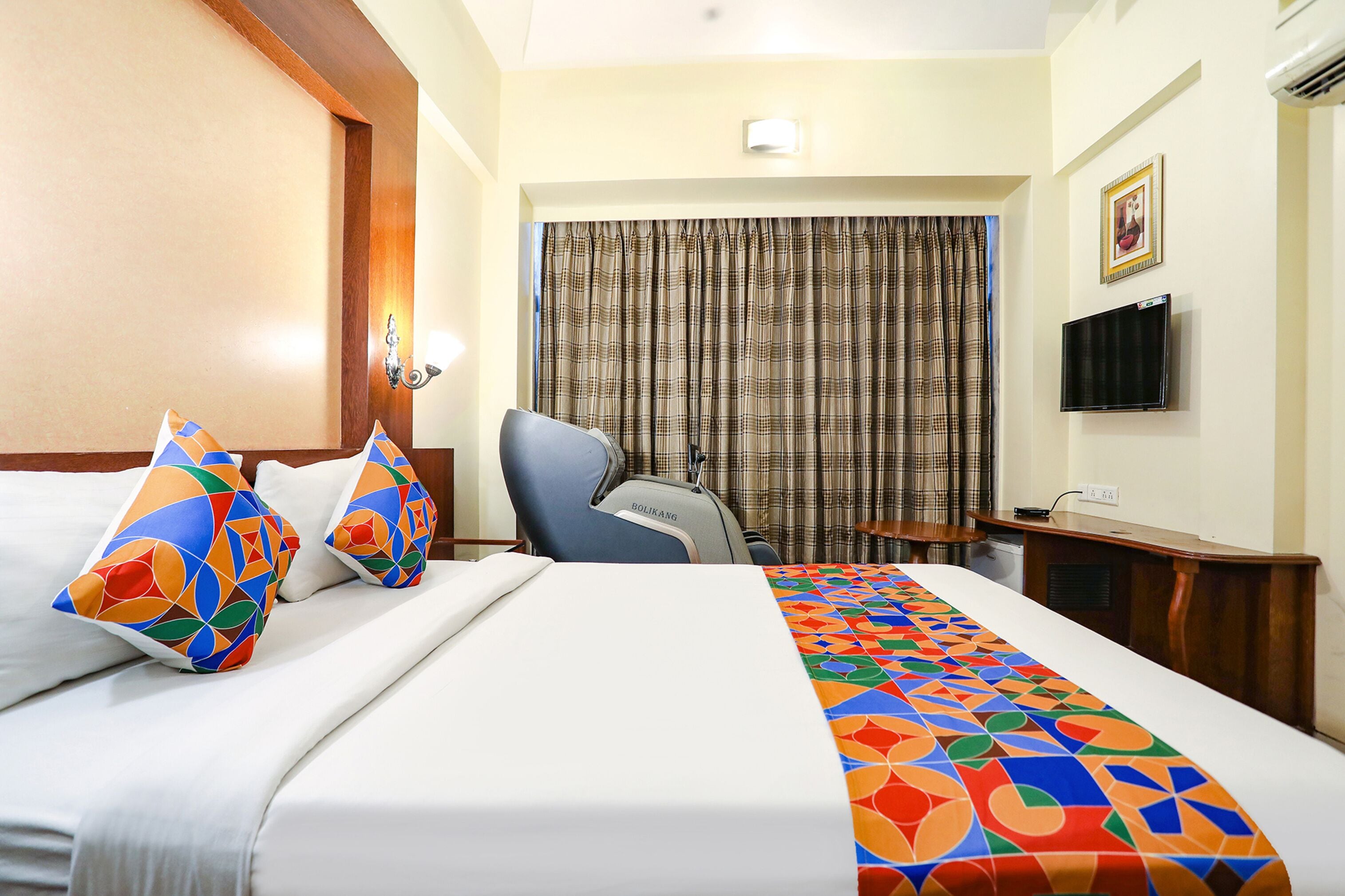 Photo - FabHotel Shubhangan - Nr Bandra