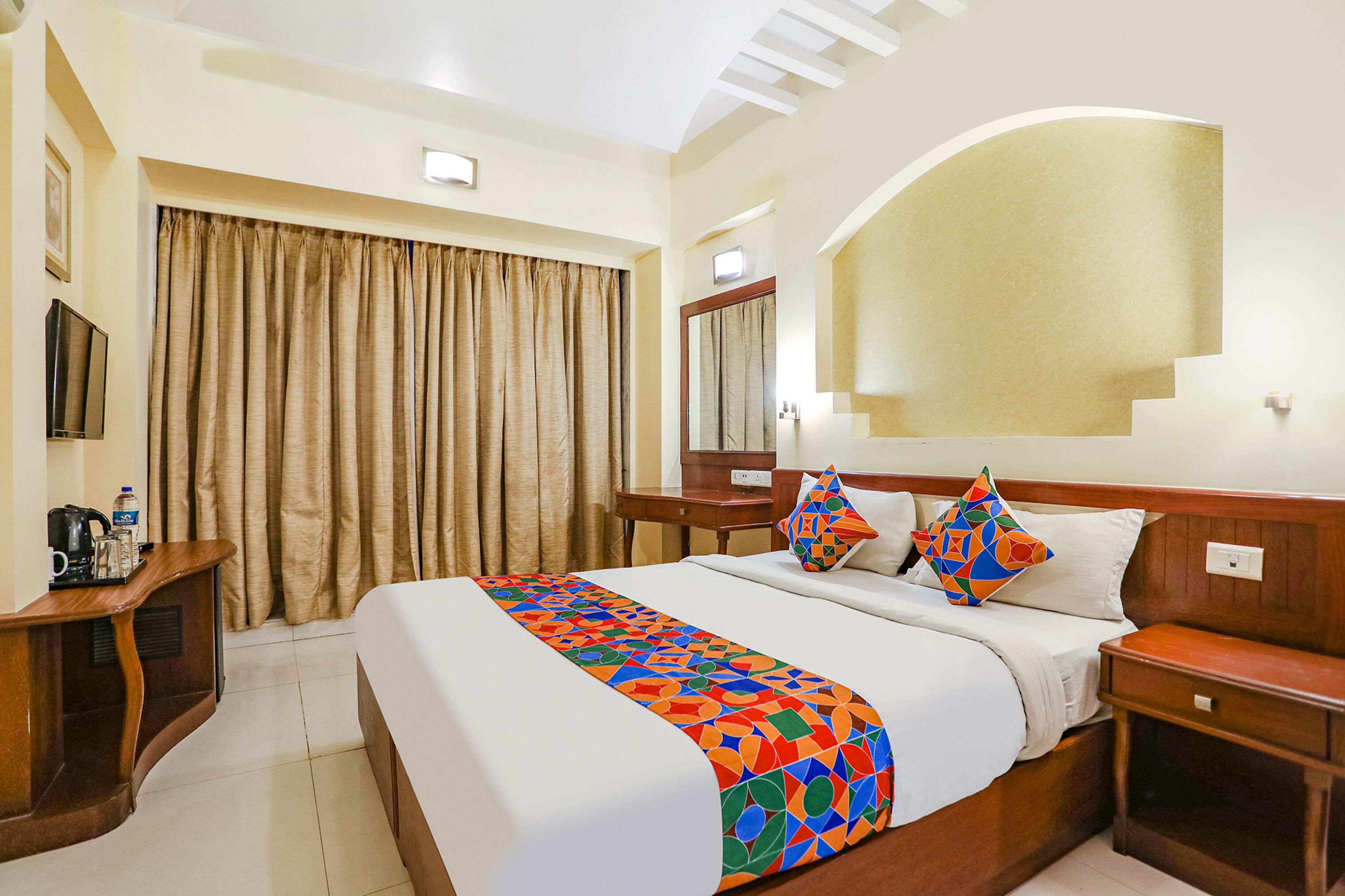 Photo - FabHotel Shubhangan - Nr Bandra