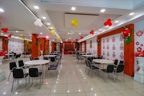 Banquet hall - Fabhotel Gaba Corporate Suites (Noida)