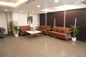 Lobby sitting area - FabHotel Kirti Nagar New Delhi (New Delhi)