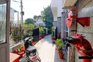 Parking - Fabhotel F9 Nfc (New Delhi)