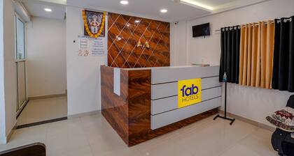 Fabhotel Royal Inn Ns