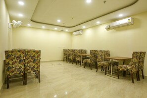 Restaurant - Fabhotel Melano (Dera Bassi)