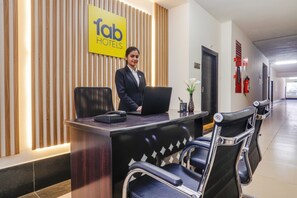 Reception - Fabhotel Direct Checkin (Hyderabad)