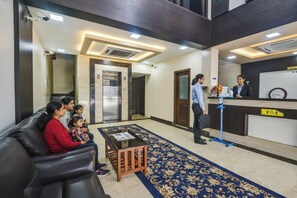 Reception - FabHotel Chennai Palace (Chennai)