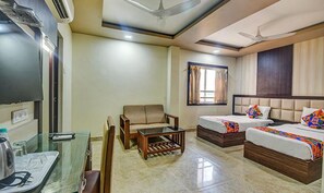 Family Room | Egyptian cotton sheets, premium bedding, in-room safe, desk - FabHotel Chennai Palace (Chennai)