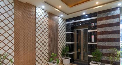 FabHotel Super 3 Premium - 800m from Kashi Vishwanath Temple