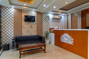 Quầy tiếp tân