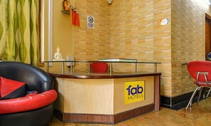 Quầy tiếp tân