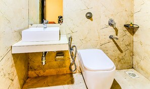 Deluxe Room | Bilik Mandi | Pancuran mandi, hulu semburan mandi hujan 