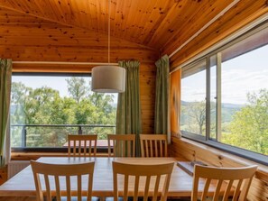Dining - Achmony Number 6 by Interhome (Drumnadrochit)