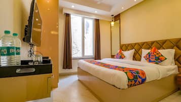 Egyptian cotton sheets, premium bedding, free WiFi, bed sheets