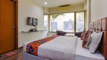Egyptian cotton sheets, premium bedding, free WiFi, bed sheets