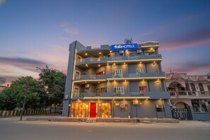 Exterior - Fabhotel Super 3 Premium Ii (Kanpur)