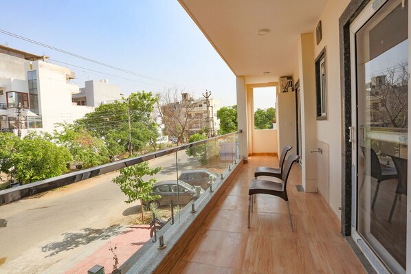 Balcony - FabHotel Starlight Sanctuary (Gurugram)