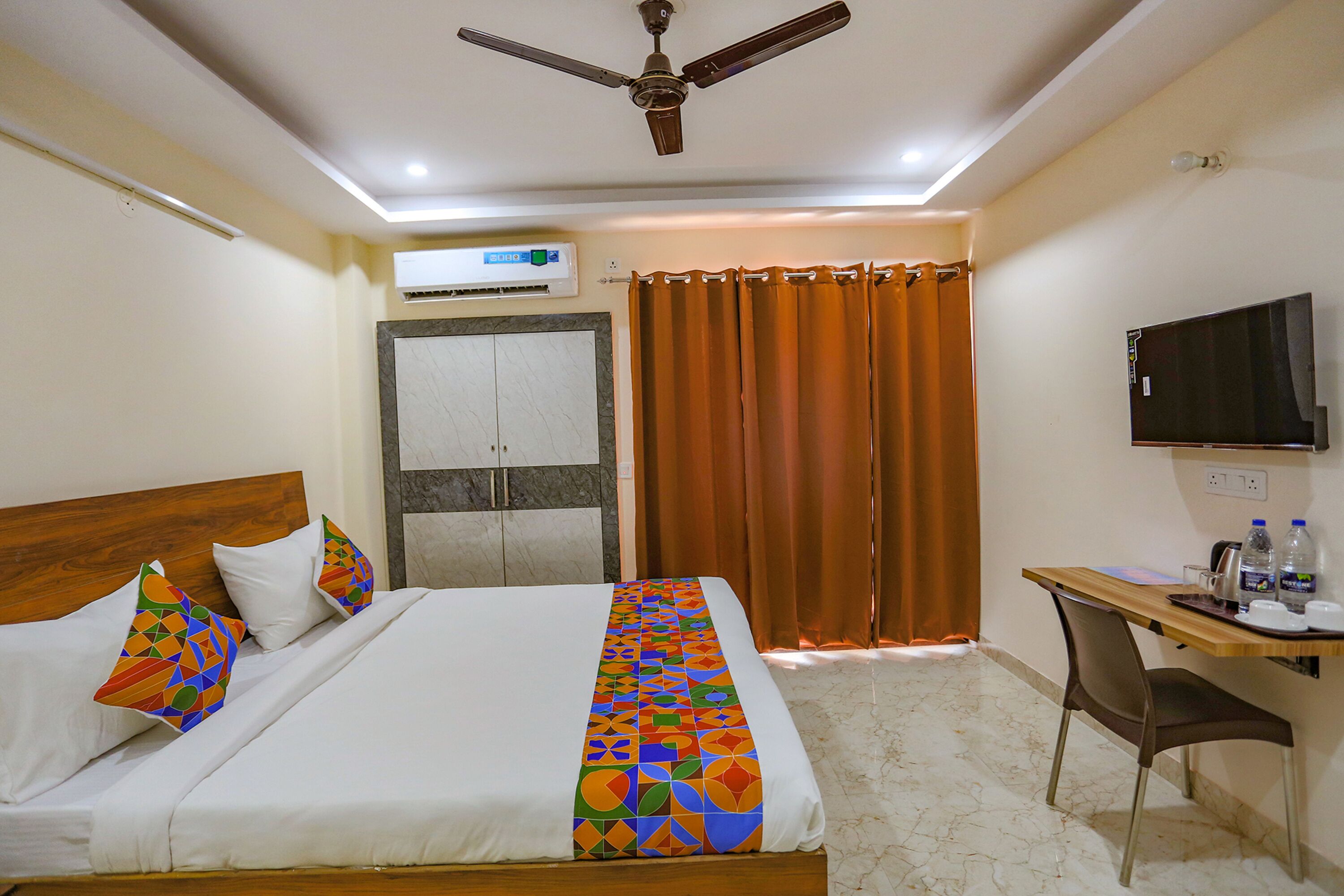 FabHotel Star Corporate Suite II