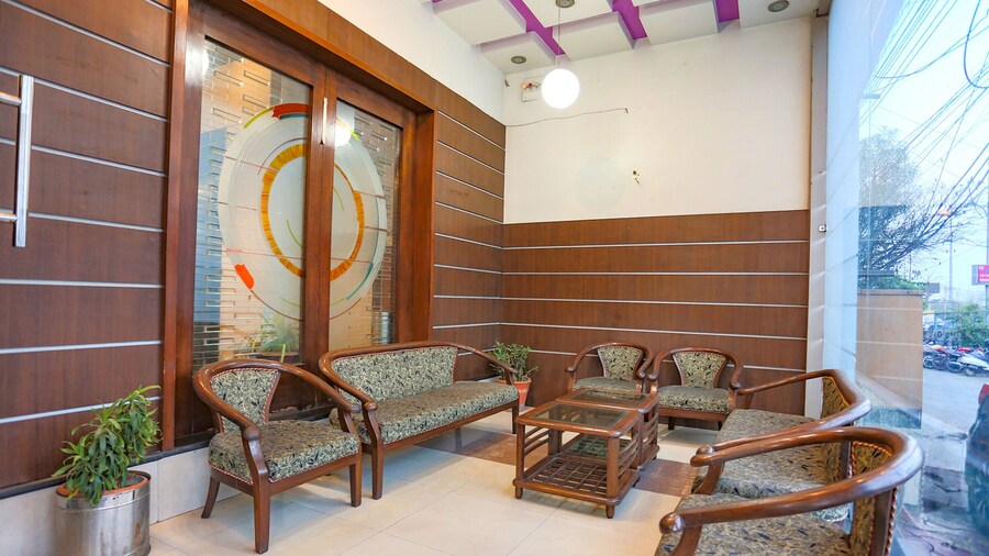 Fabhotel Midland