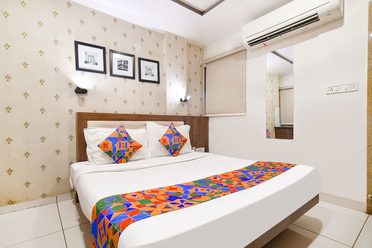 Deluxe Room | Egyptian cotton sheets, premium bedding, desk, free WiFi
