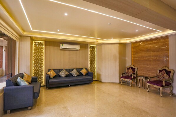 Área de estar no saguão