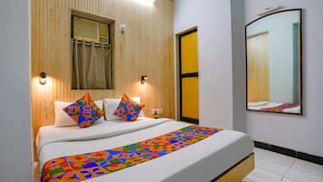 Egyptian cotton sheets, premium bedding, free WiFi, bed sheets