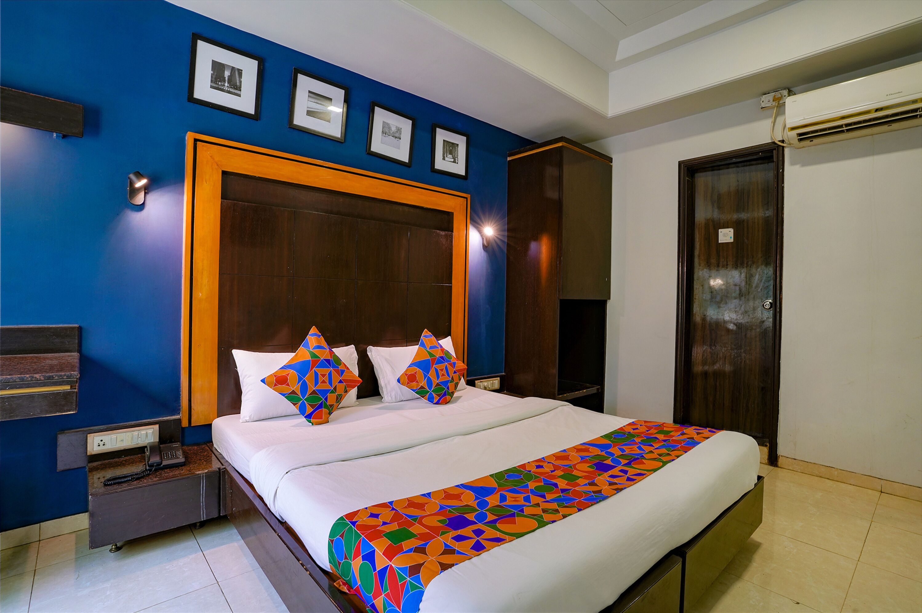 Egyptian cotton sheets, premium bedding, free WiFi, bed sheets