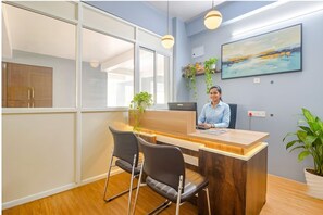 Reception - Fabhotel Corner Courtyard- Nr KIMS Hospital, Kondapur (Hyderabad)