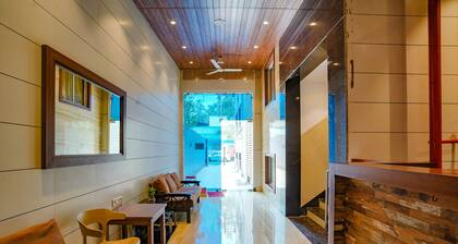 Fabhotel Starwood Residency