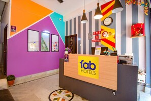 Reception - Fabhotel Luxury Stay (Bidhannagar)