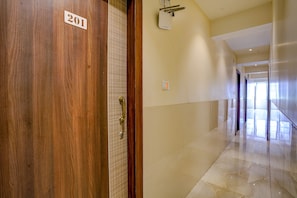 Lobby - Fabexpress Super 7 Inn (Navi Mumbai)