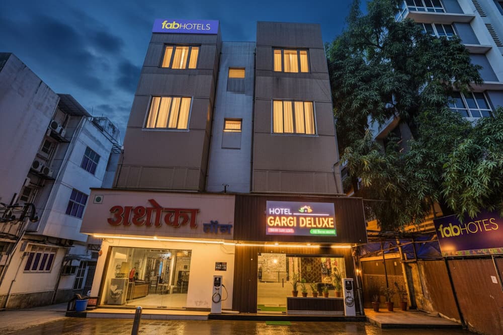 Fabhotel Gargi Deluxe