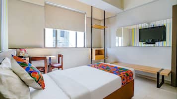 Egyptian cotton sheets, premium bedding, in-room safe, desk